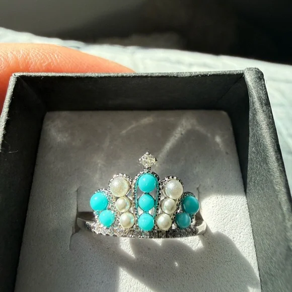 NEW! Pretty Bird Jewelry Turquoise and Faux Pearl Crown Ring - Picture 2 of 11